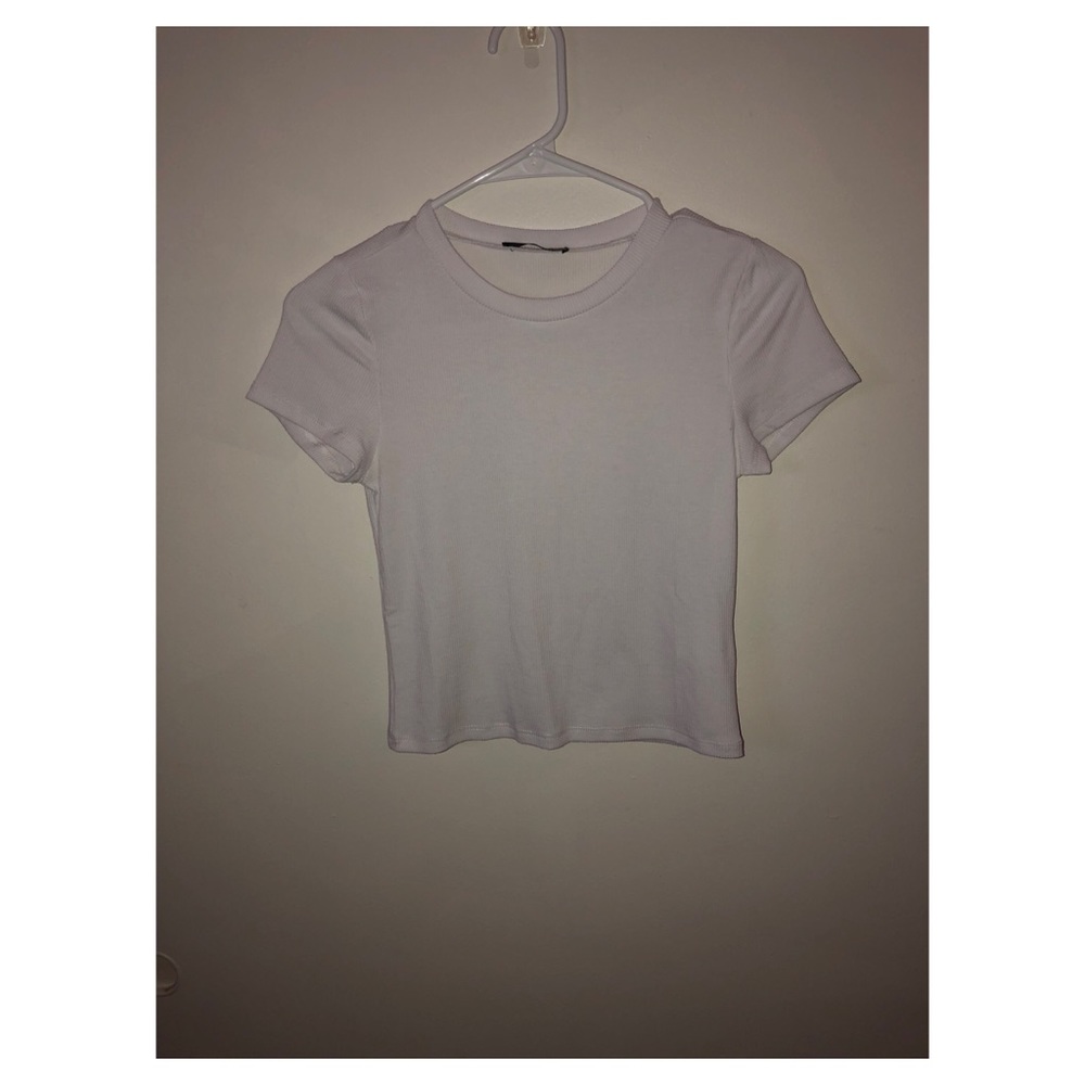 White & black crop tops (never worn)